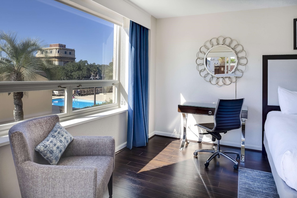 Standard Double Room (with View)