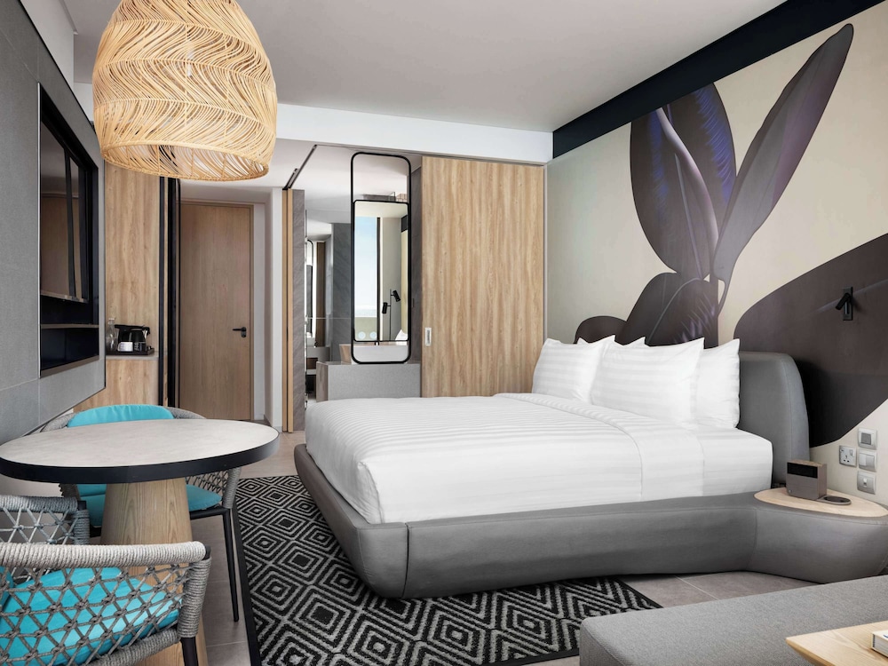 Standard Room, 1 Double Bed, City View - Photo 5