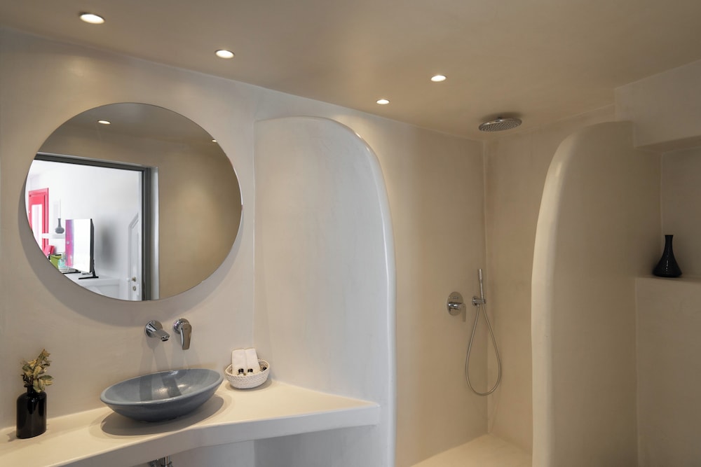 Deluxe Double Room, Sea View - Photo 9