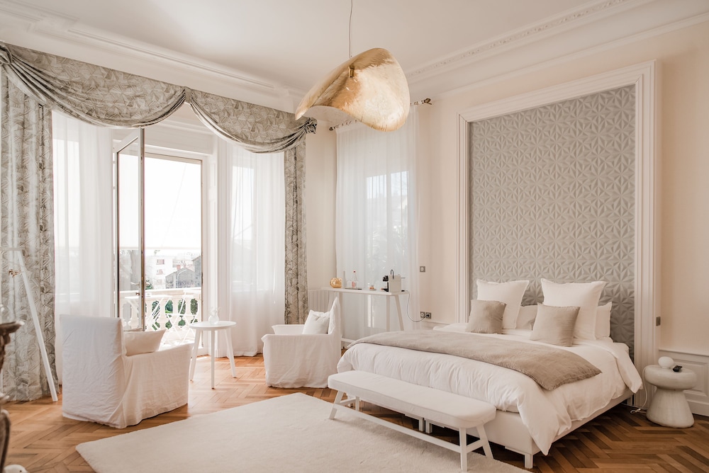 Luxury Double or Twin Room, Balcony photo 1