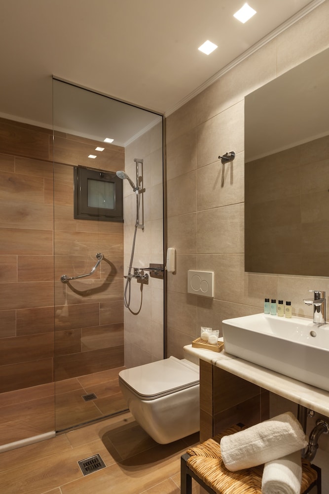 Deluxe Double Or Twin Room (No Sea View) photo 2