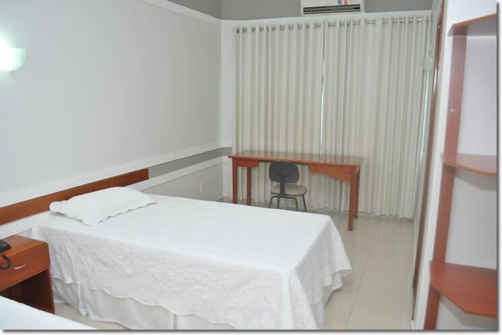 Deluxe Double or Twin Room, Non Smoking, City View photo 2