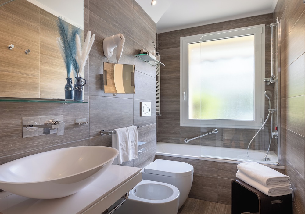 Junior Suite - Photo 12