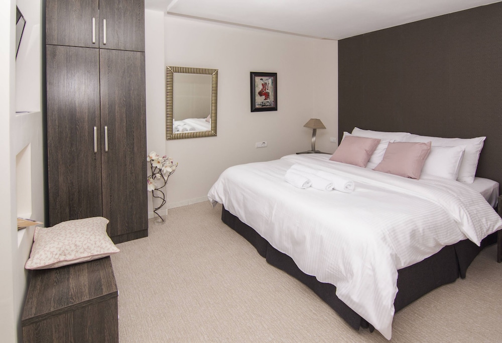 Comfort studio suite