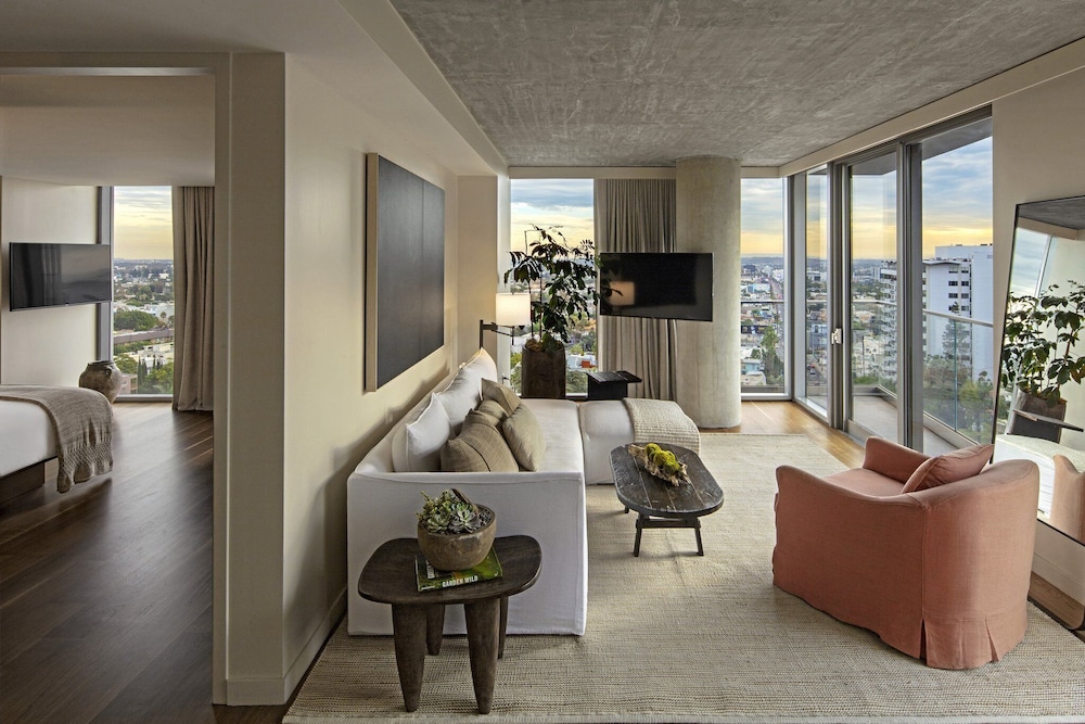 One Bedroom Suite