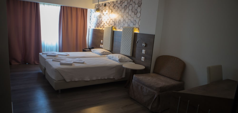 Superior Double or Twin Room - Photo 7