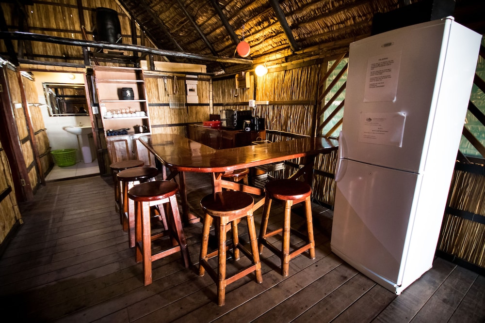 Self Catering Six Sleeper Chalet photo 2