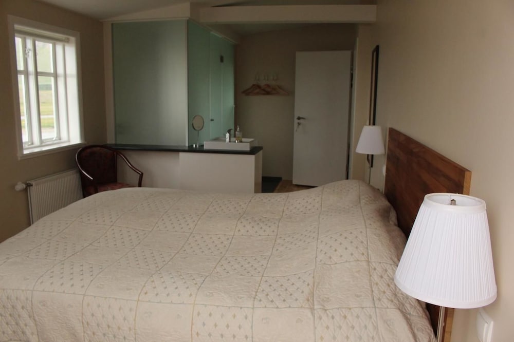 Double or Twin Room, Private Bathroom (Balcony) photo 3