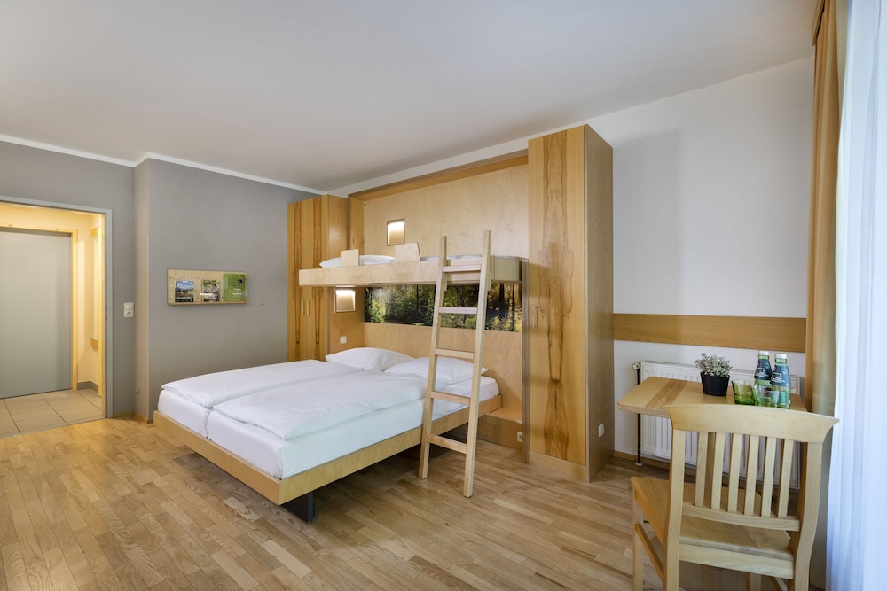 Standard Triple Room photo 3