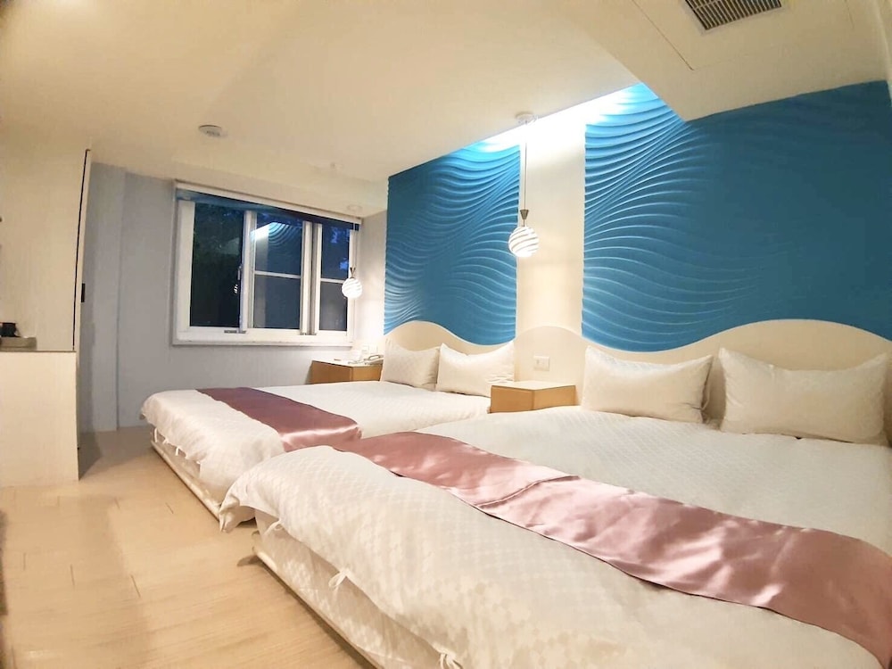 Economy Quadruple Room photo 2