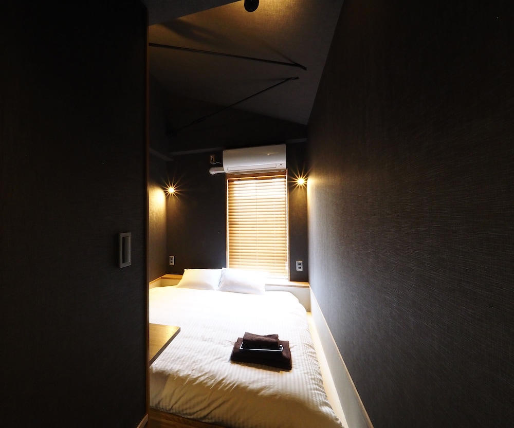 Standard Double Room, Private Shower