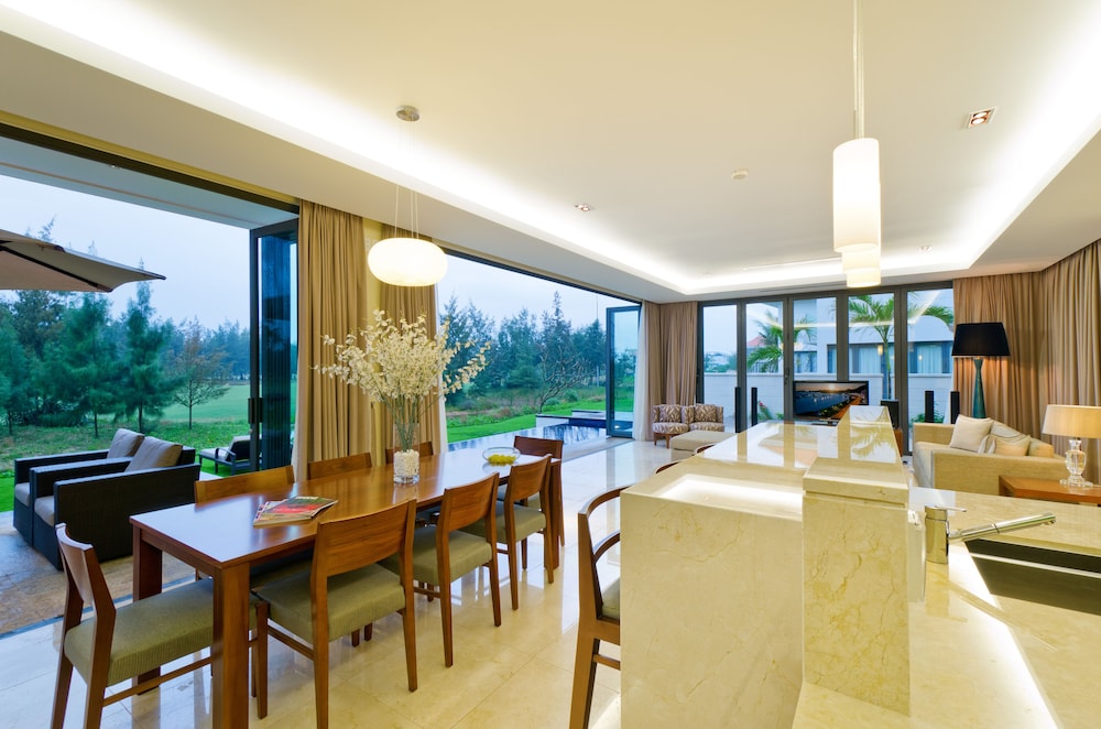 4 Bedrooms Pool Villa - Photo 16