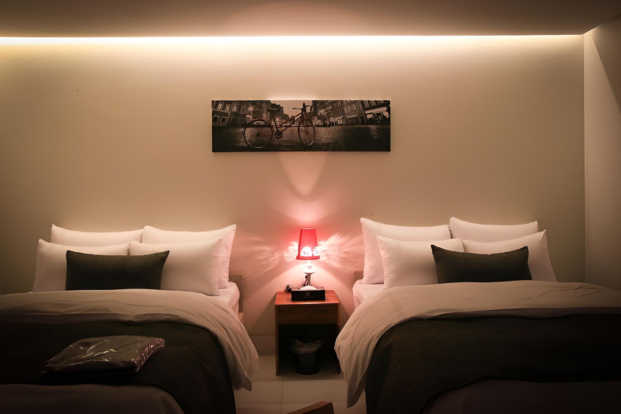 Room (Standard Twin (Netflix+Wave+TV+Disney) - Photo 2