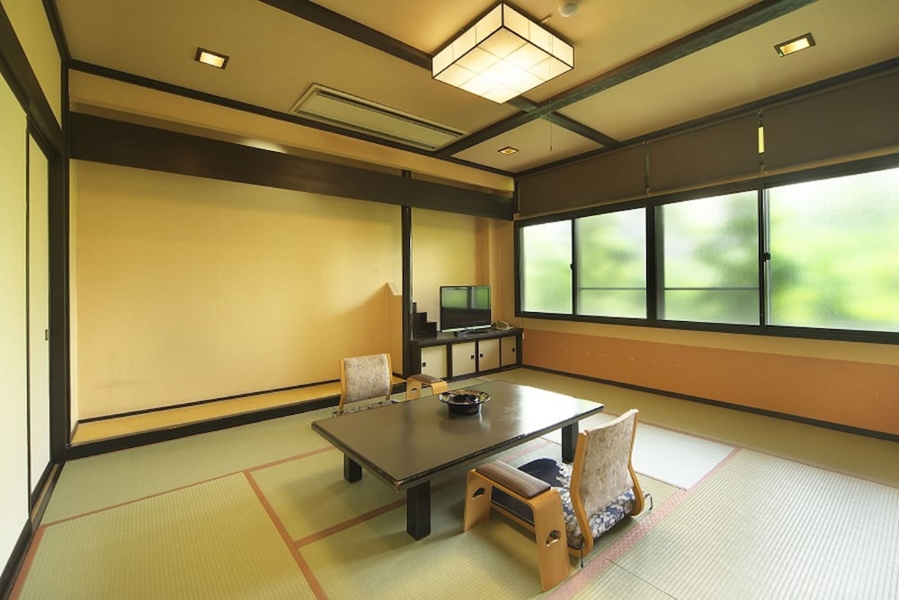 Japanese-Style Room with Open-Air Bath photo 2