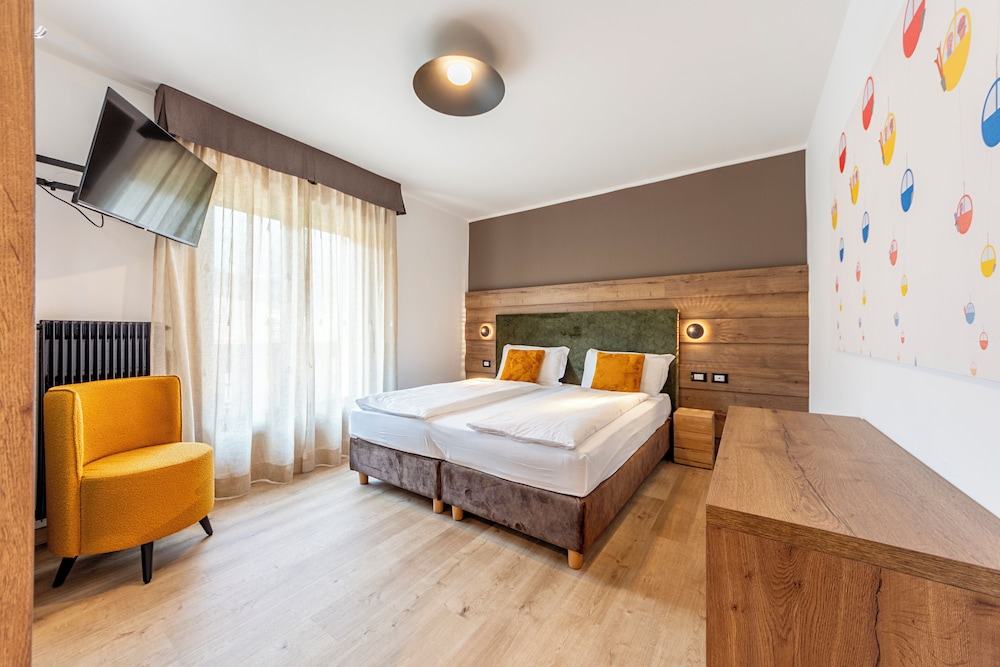 Superior Double or Twin Room, 2 Twin Beds photo 2