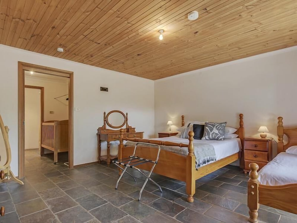 The Beach Homestead, 7 Bedroom photo 3