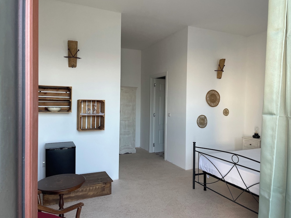 Standard Room photo 2