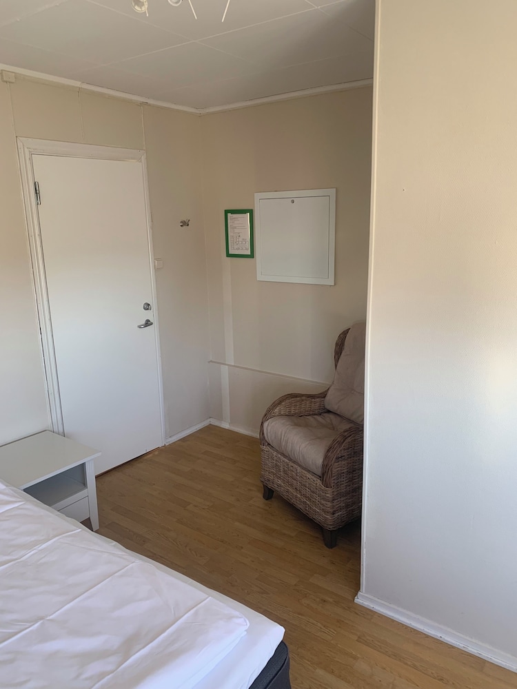 Standard Double Room, 2 Twin Beds photo 2