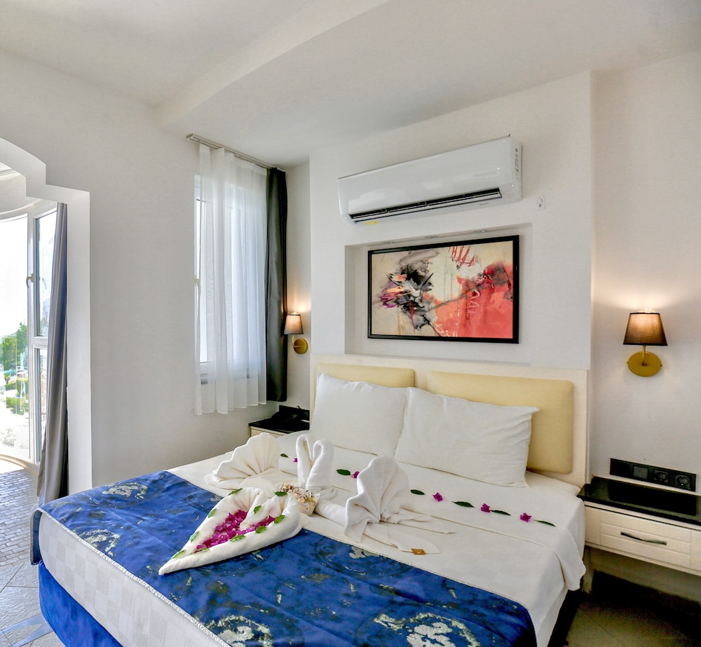Superior Room, Garden View