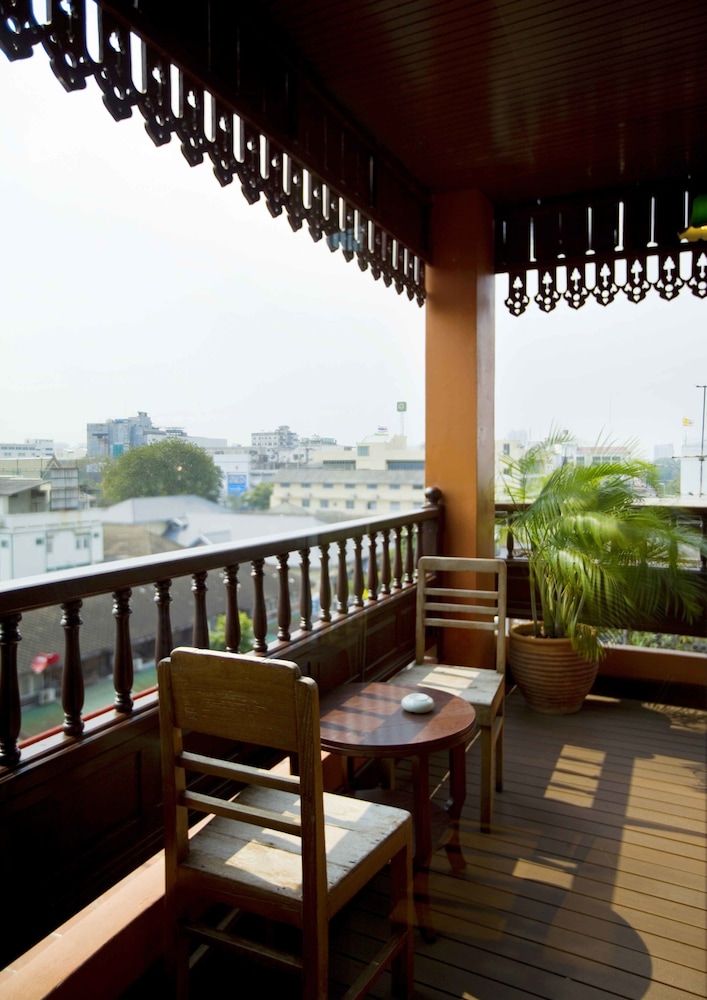Suite Bathtub (Second Building) photo 3