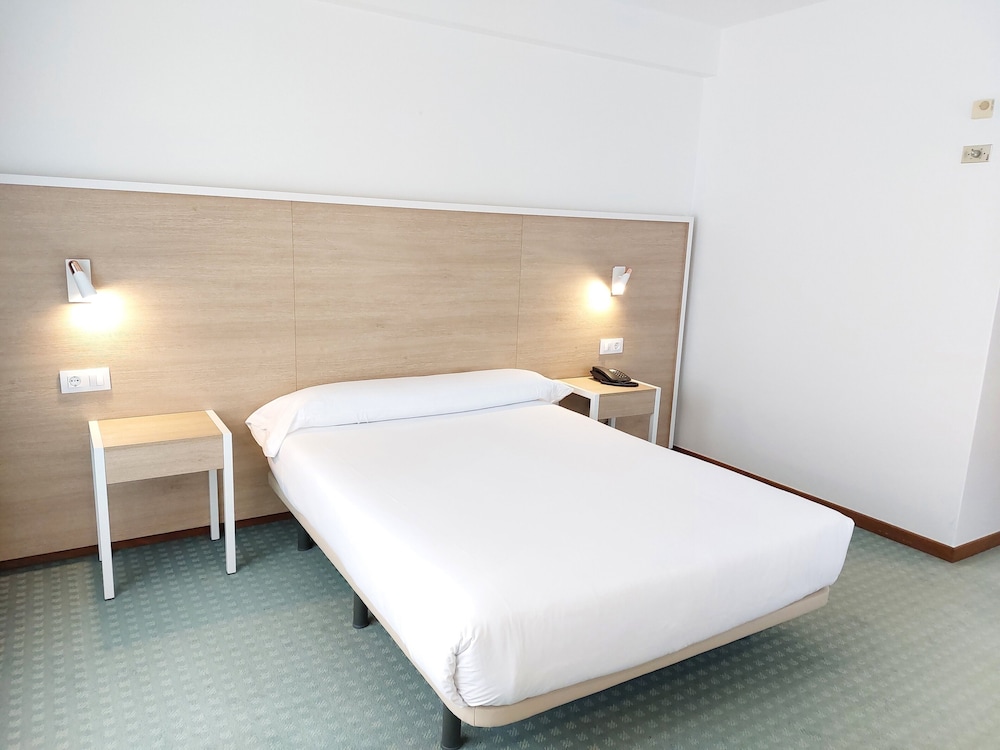 Standard Room - Photo 2
