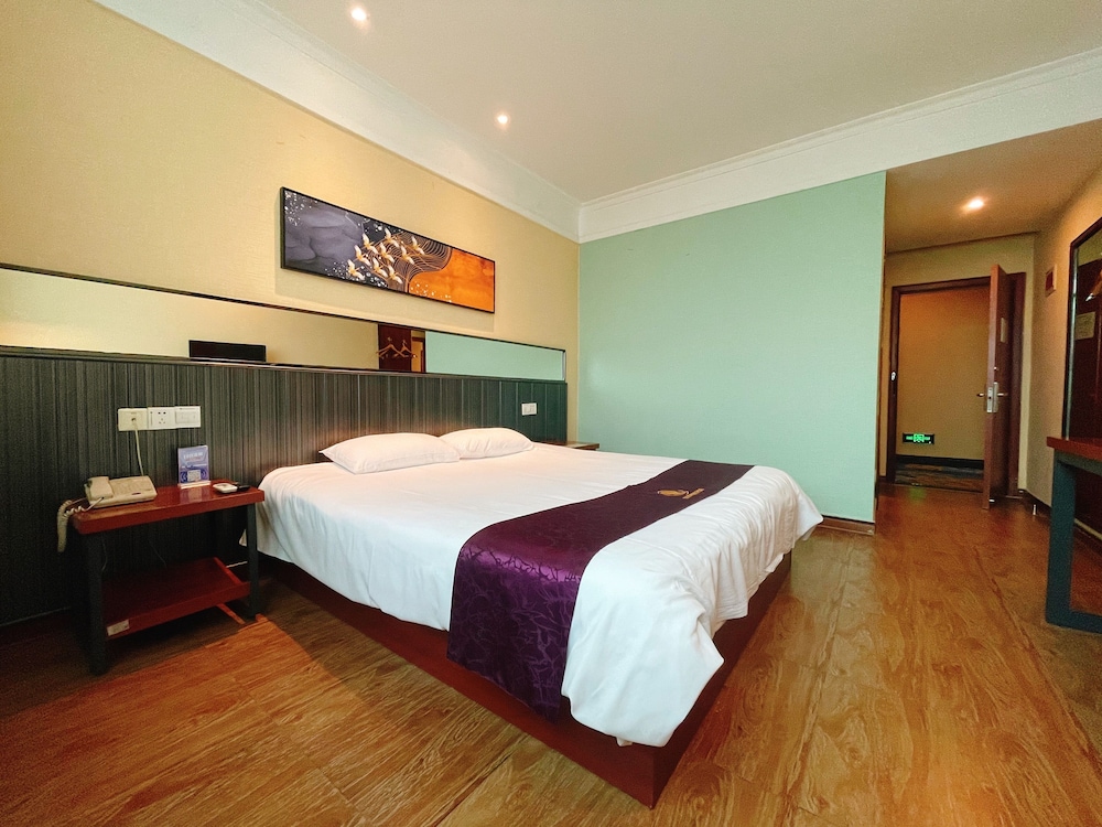 Basic Double Room photo 2