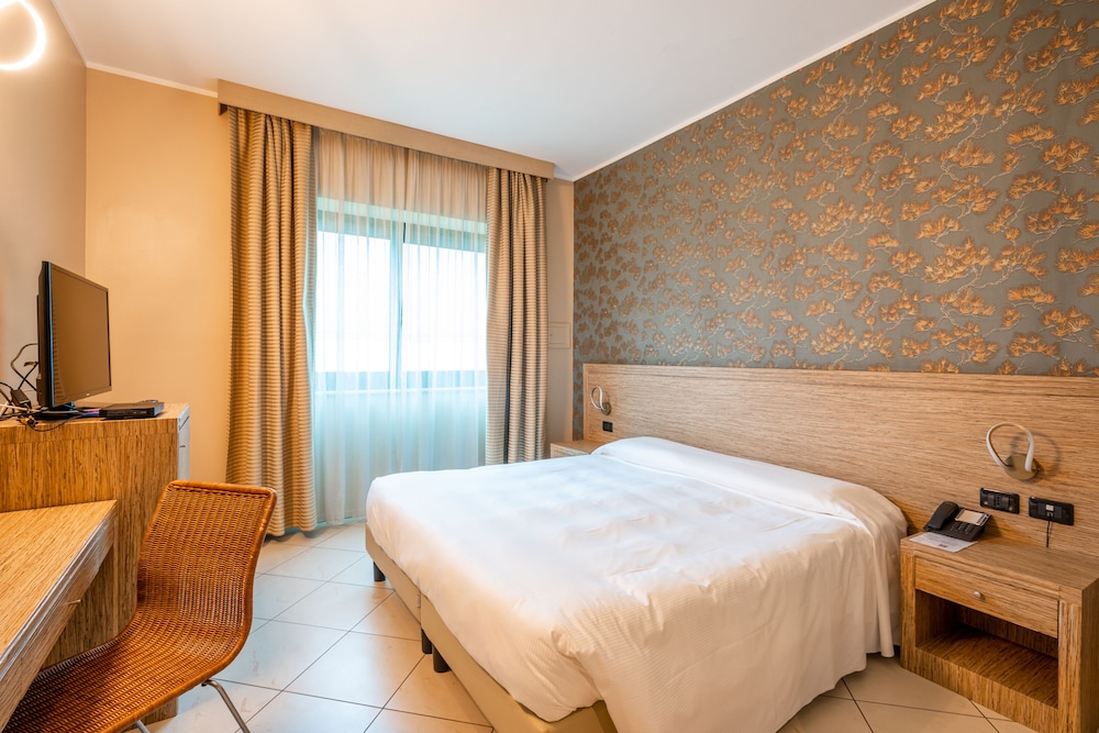 Triple Room - Photo 1