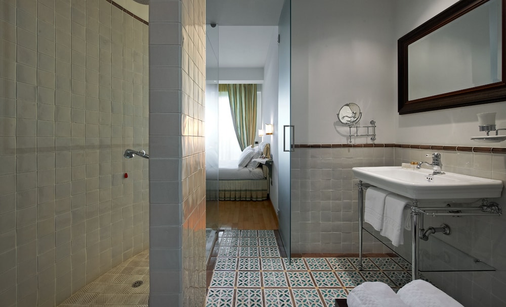 Junior Double Room, Terrace, Sea View - Photo 7