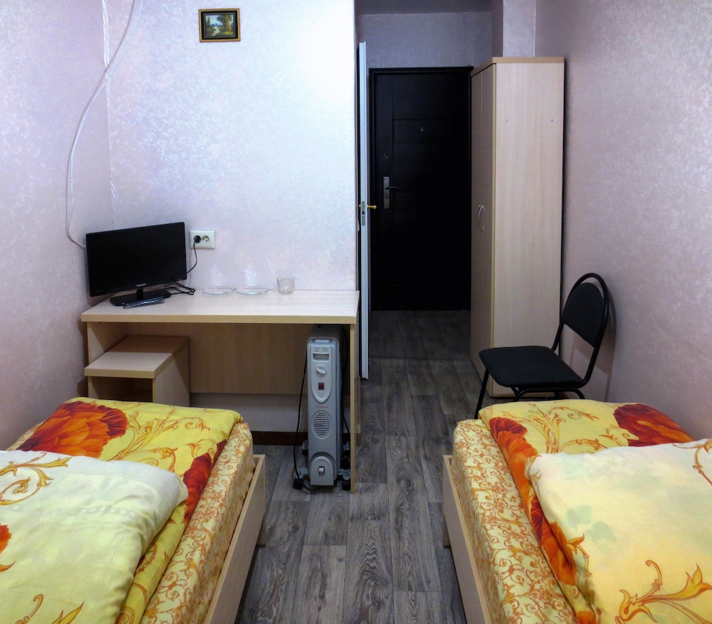 Economy Double Room photo 3