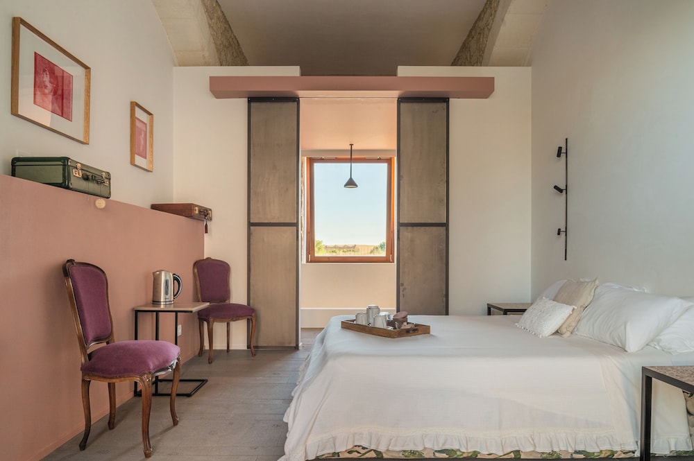 Deluxe Double Room, Patio, Garden View