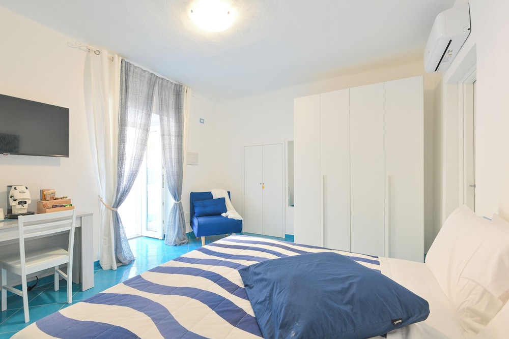 Comfort Room photo 1