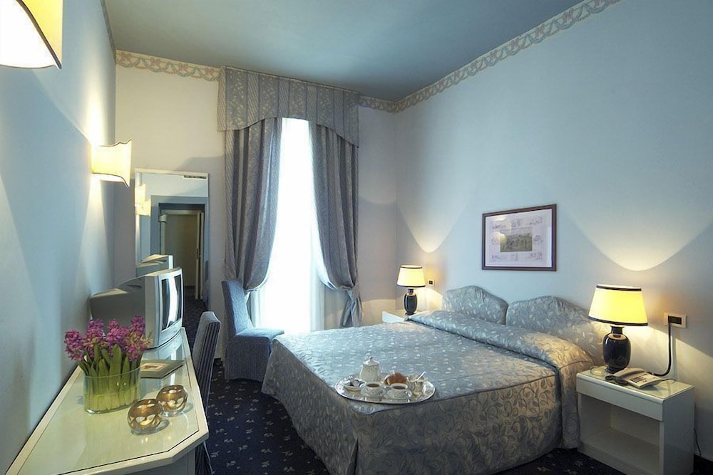 Standard Double Room - Photo 3