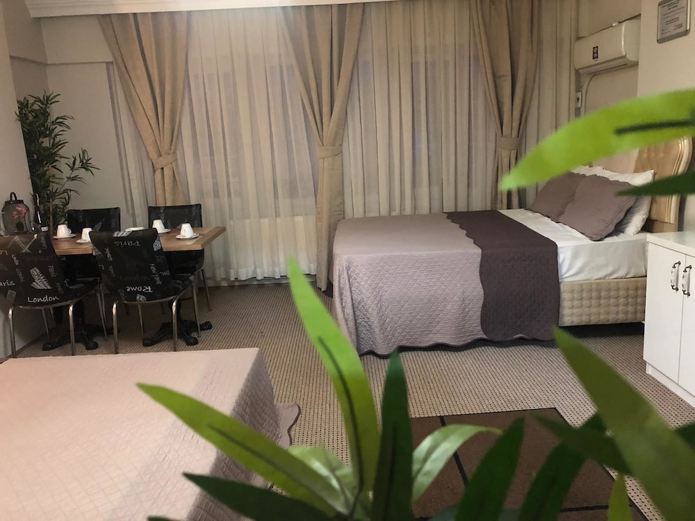 Deluxe Quadruple Room photo 2
