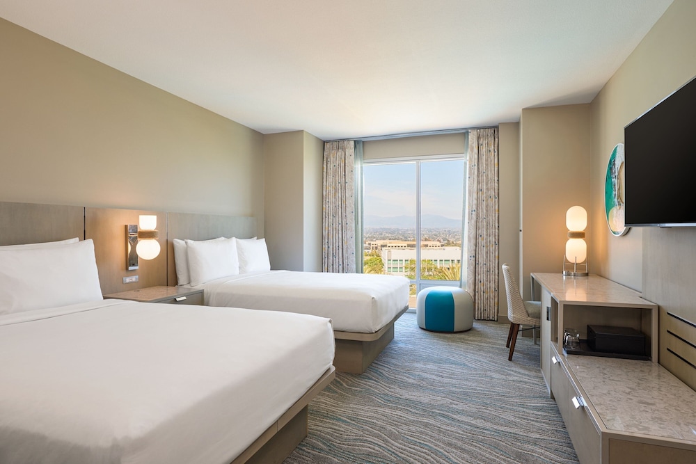 Room, 2 Queen Beds - Photo 1