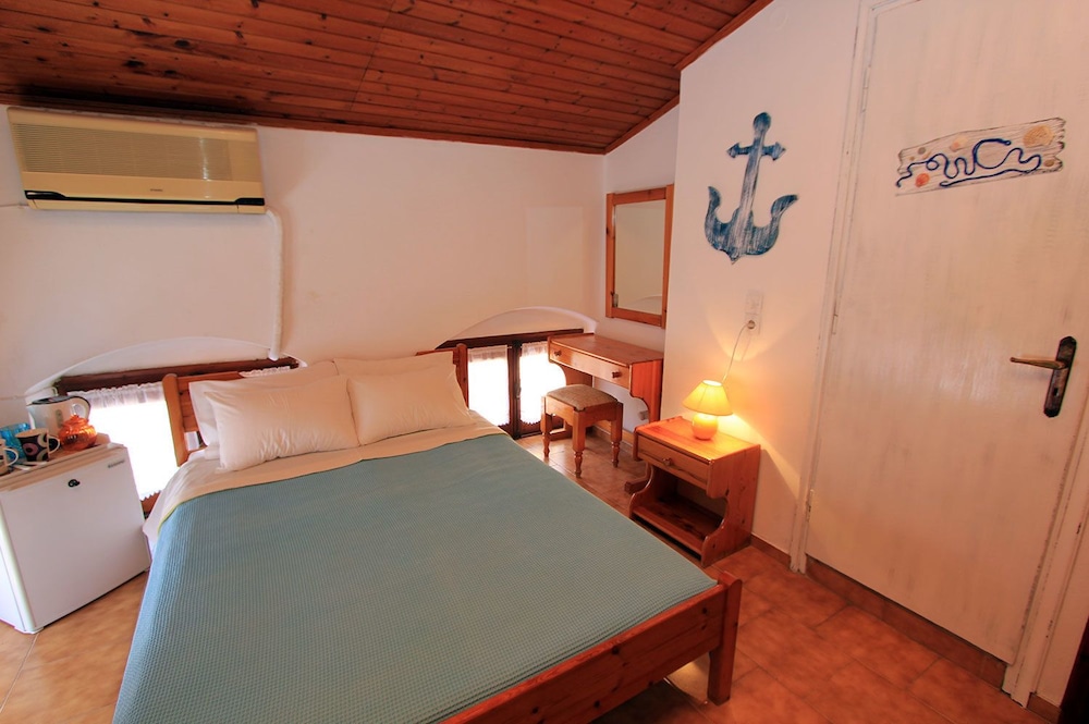 Standard Room (Attic) photo 1