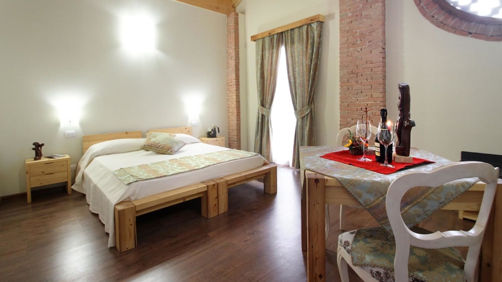 Suite photo 1