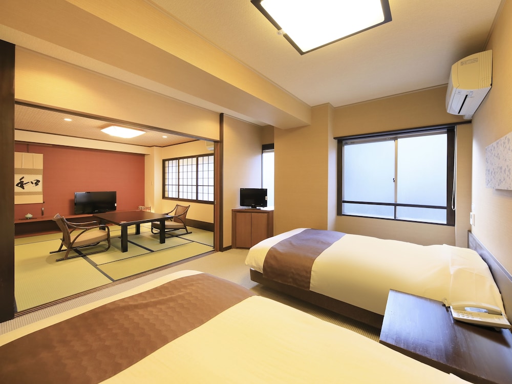 Japanese Western Style Room with Tatami Area, Non-Smoking photo 2