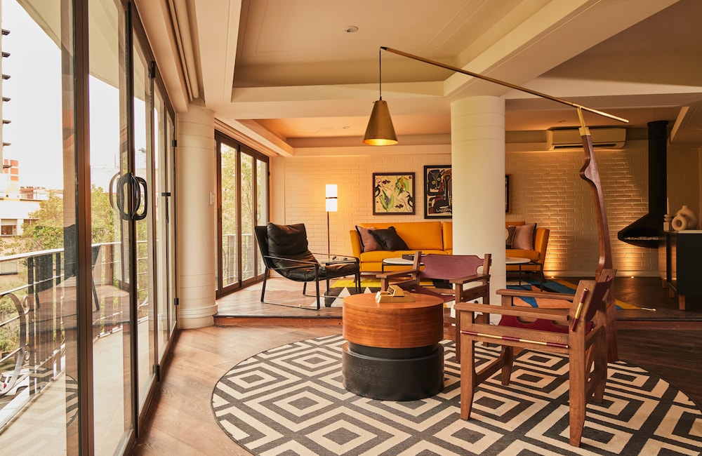 Suite (Campos Residence)