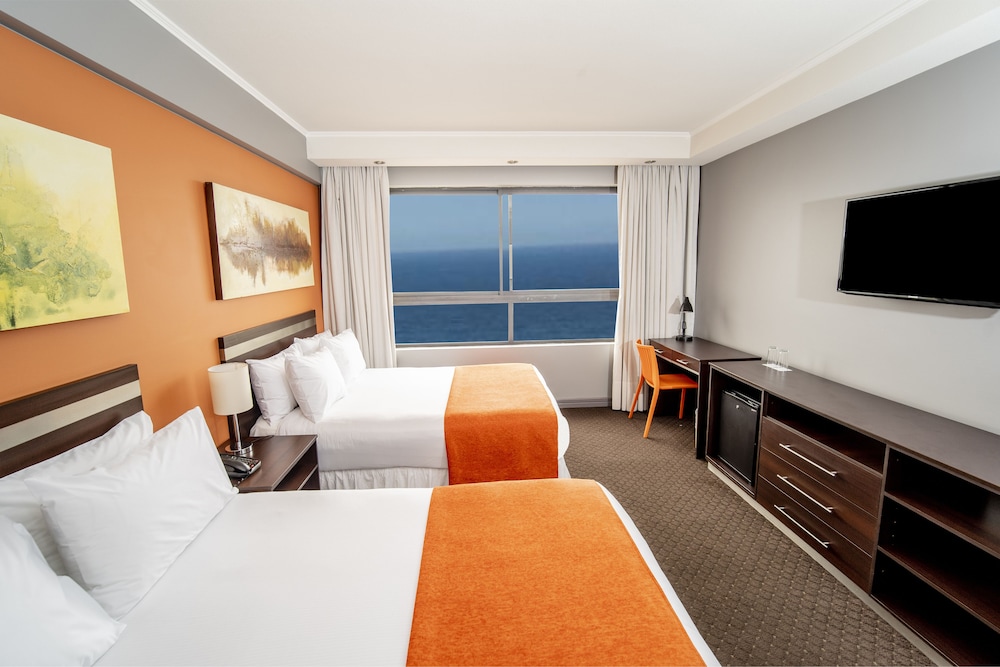 Superior Room, 2 Queen Beds, Sea View - Photo 2