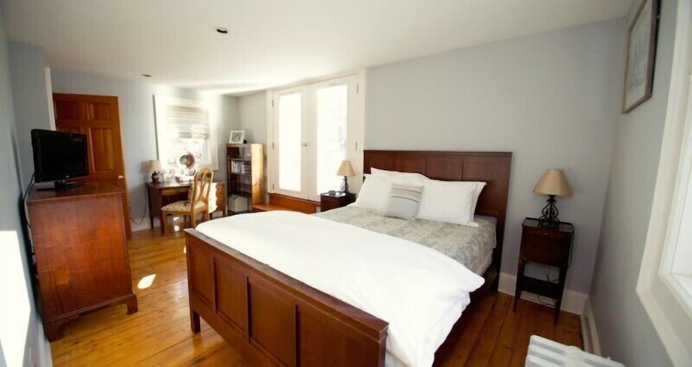 Rouse Room photo 3