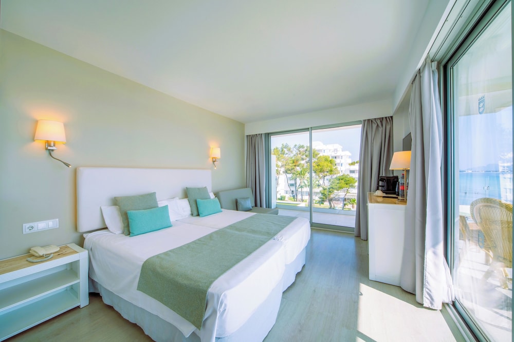 Double Room, Balcony, Sea View (2 Adultos + 1 Child)