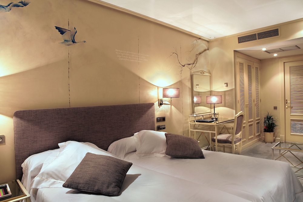 Double Room with extra bed photo 2