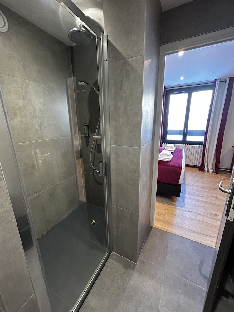 Classic Triple Room - Photo 5