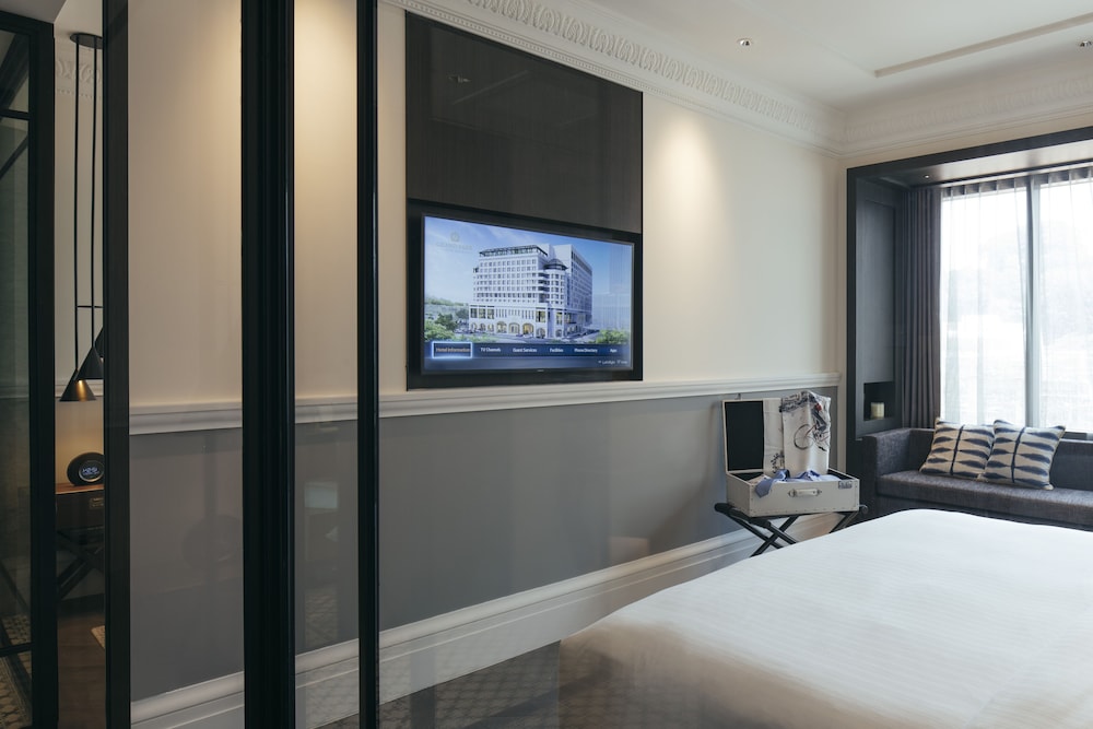 Crystal Club Deluxe Room photo 2