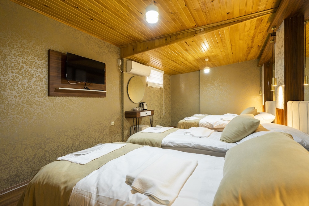 Comfort Quadruple Room photo 3
