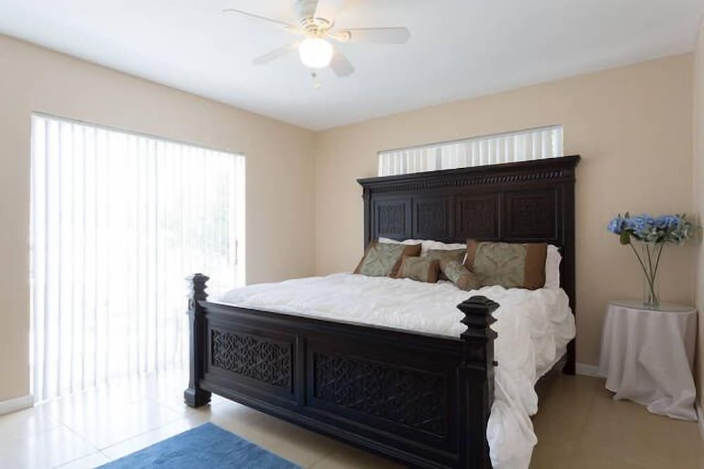 Standard House, 4 Bedrooms, Accessible photo 2