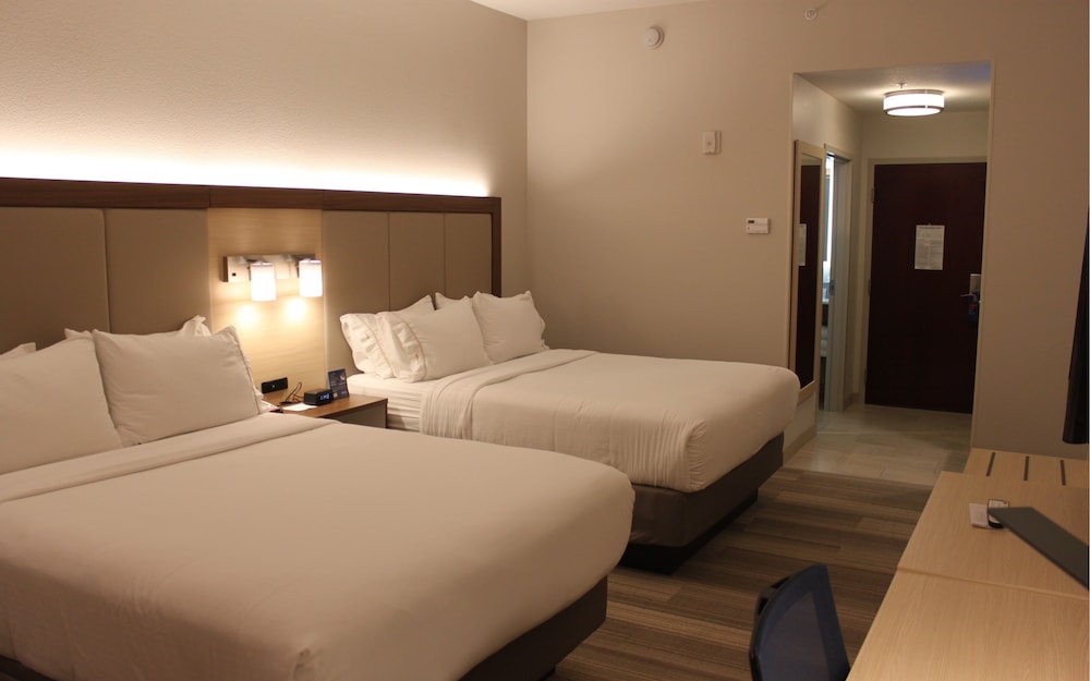 Standard Room, Accessible (Mobility) - Photo 2