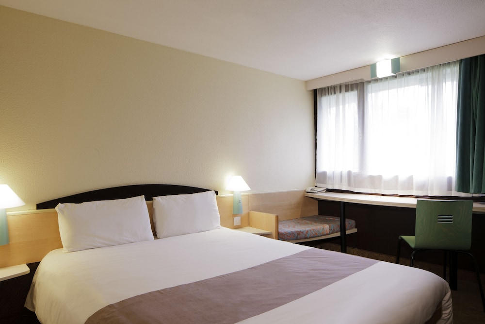Superior Room, Multiple Beds - Photo 4