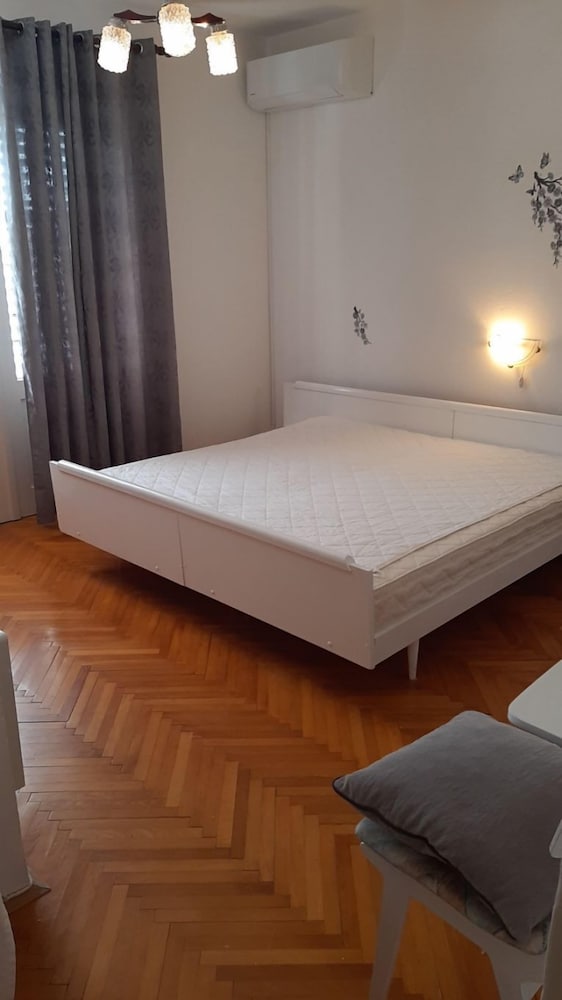 Apartment (Ninko - comfortable - A1(8))