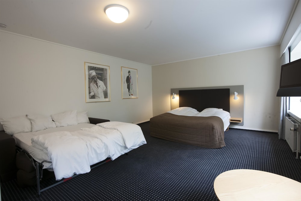 Family Room, Annex Building (5 persons) - Photo 2